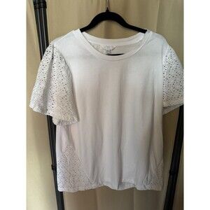 Time & Tru Women’s White Shirt With Lace Short Sleeved XL